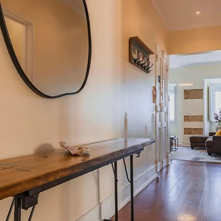 Whome Spacious Modern In Gracas Historic Quarter