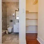 Whome Spacious Modern Apartment In Gracas Historic Quarter Lisboa