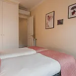 Appartement Whome Spacious Modern In Gracas Historic Quarter Lissabon