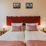 Whome Spacious Modern Apartment In Gracas Historic Quarter Lisboa
