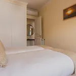 Whome Spacious Modern Apartment In Gracas Historic Quarter * Lisboa