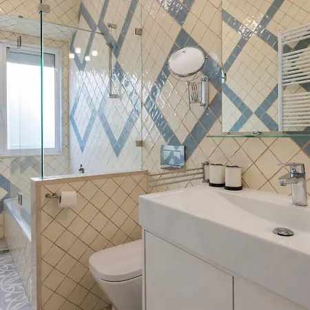 Appartamento Spacious 4bdr Graca River View By Lovelystay Lisbona
