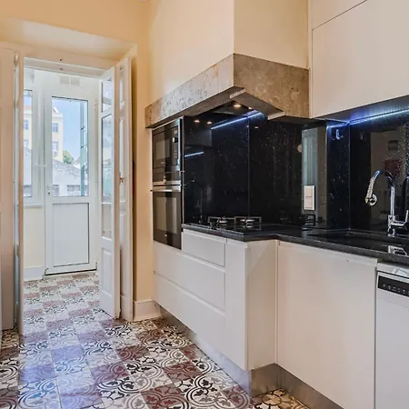 Appartamento Spacious 4bdr Graca River View By Lovelystay *