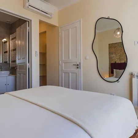 Spacious 4bdr Graca River View By Lovelystay Appartamento