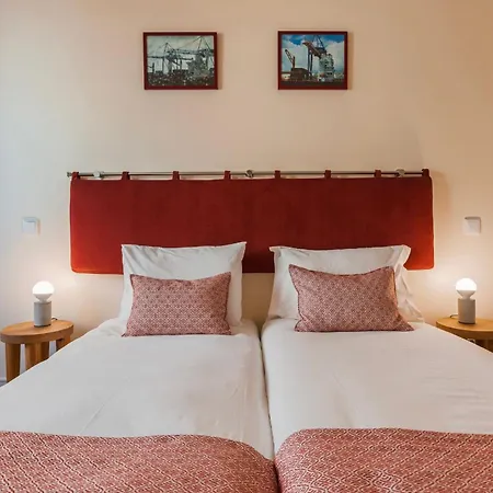 Spacious 4bdr Graca River View By Lovelystay Lisbona