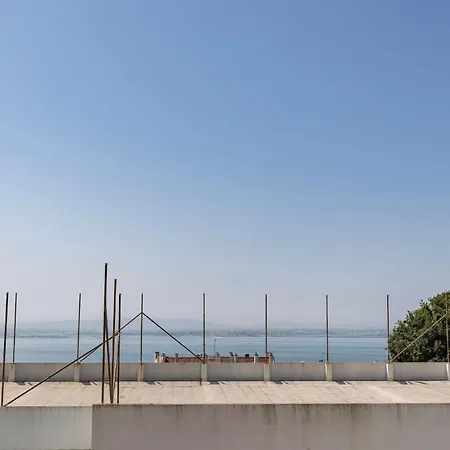 Appartamento Spacious 4bdr Graca River View By Lovelystay Lisbona