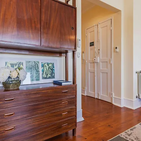 Apartment Whome Spacious Modern In Gracas Historic Quarter Lisbon