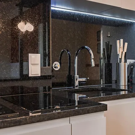 Spacious 4bdr Graca River View By Lovelystay Appartamento *