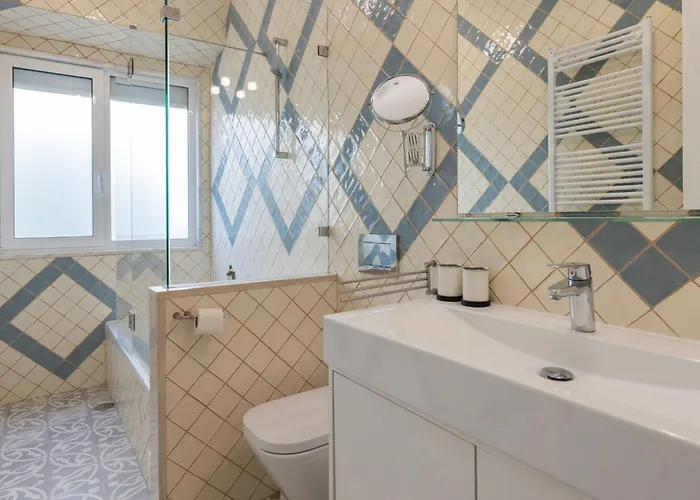 Διαμέρισμα Spacious 4bdr Graca River View By Lovelystay Lisboa