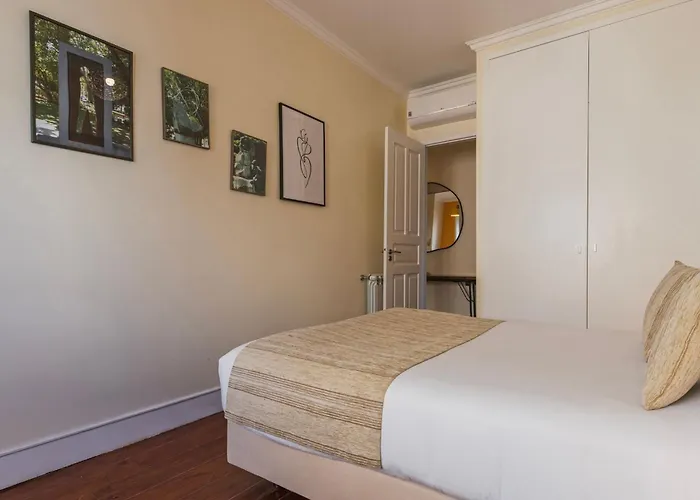 Spacious 4bdr Graca River View By Lovelystay *