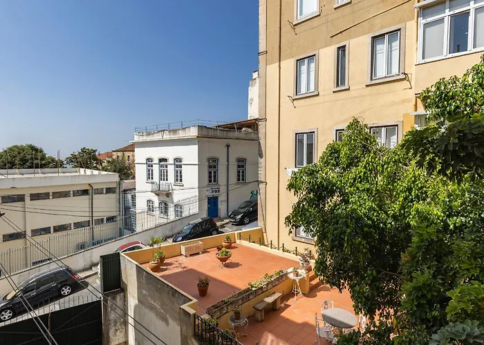 Spacious 4bdr Graca River View By Lovelystay *