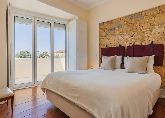 Διαμέρισμα Spacious 4bdr Graca River View By Lovelystay