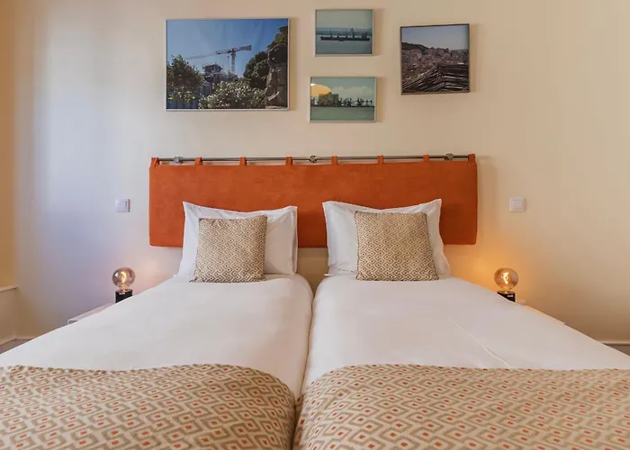 Διαμέρισμα Spacious 4bdr Graca River View By Lovelystay Lisboa