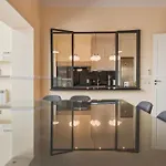 Whome Spacious Modern Apartment In Gracas Historic Quarter * Lisboa