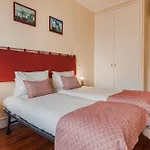 Whome Spacious Modern Apartment In Gracas Historic Quarter Lägenhet *