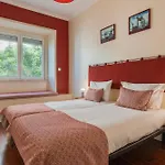 Lägenhet Whome Spacious Modern Apartment In Gracas Historic Quarter *
