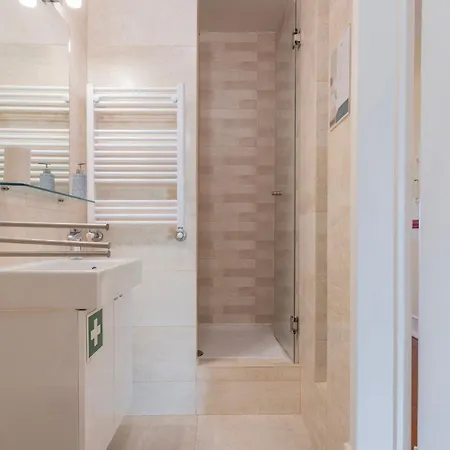Whome Spacious Modern In Gracas Historic Quarter Apartamento *