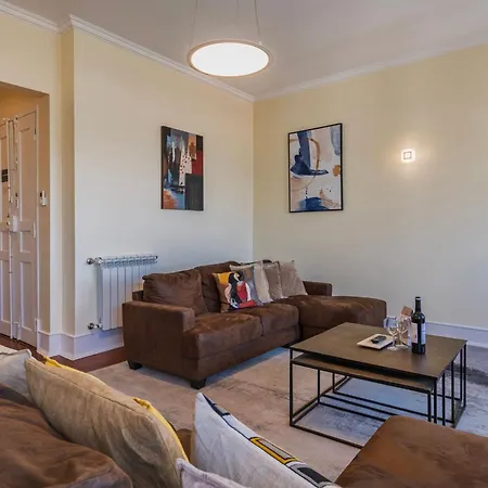Whome Spacious Modern In Gracas Historic Quarter * Lisboa