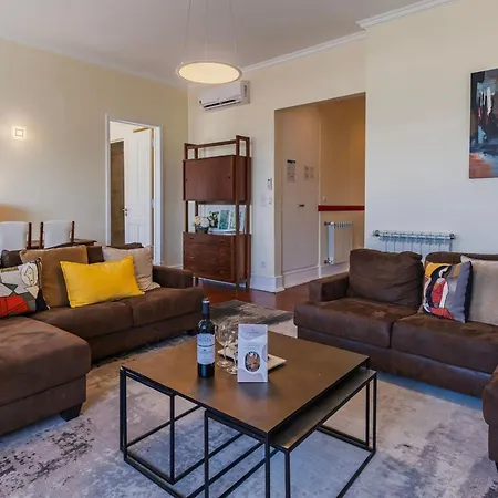Whome Spacious Modern In Gracas Historic Quarter * Lisboa